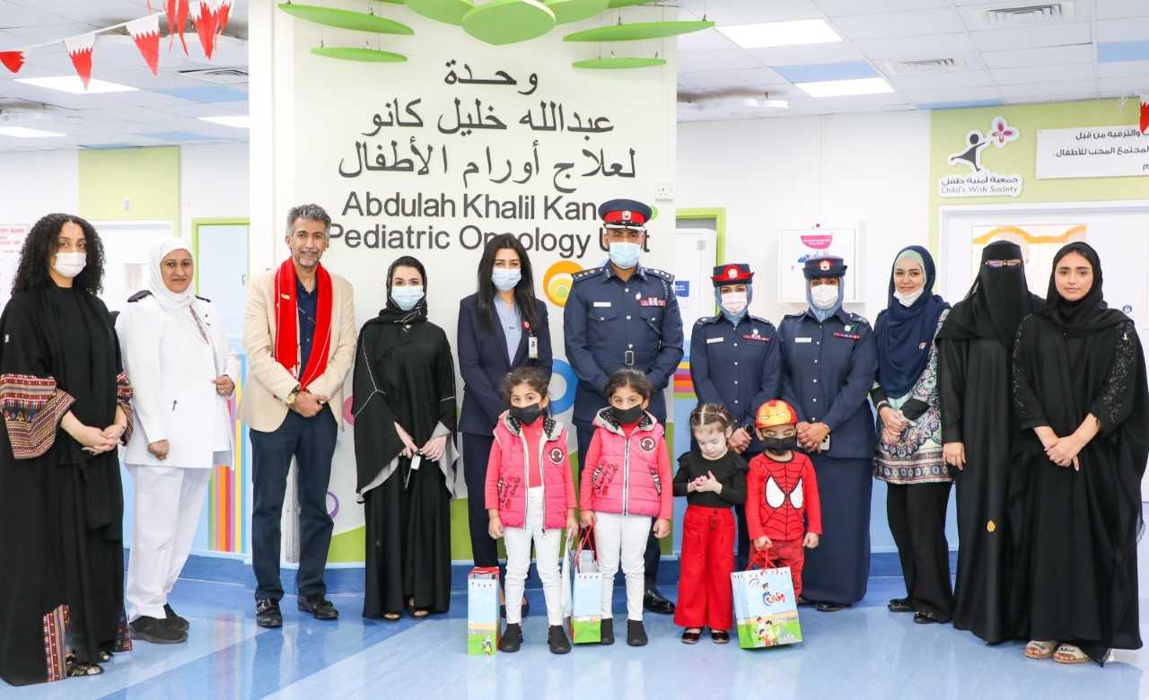 إدارة الثقافة الأمنية تقوم بزيارة لجناح الأطفال المرضى بمستشفى السلمانية<